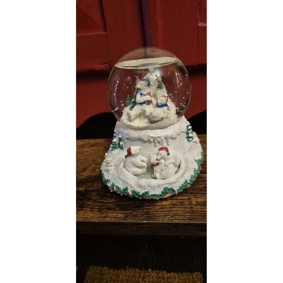 San Francisco Music Box Co Water Globe The Winner Is Polar Bears Let It Snow Box - Picture 2 of 8